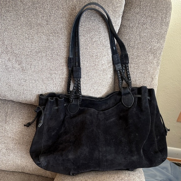 J. Jill Handbags - Elegant JJill Black Leather Shoulder Bag Purse
Handbag Magnet Closure